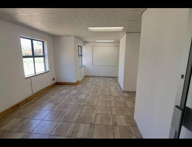 BUSINESS PROPERTY TO RENT IN MENLYN